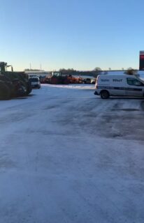 Wheel corrosion, body scuffs, 
Prepare and refinish
On Site Repairs
#agriculture#agriculturelife#agricultureworldwide#agriculturalmachinery#farminglife#fendt